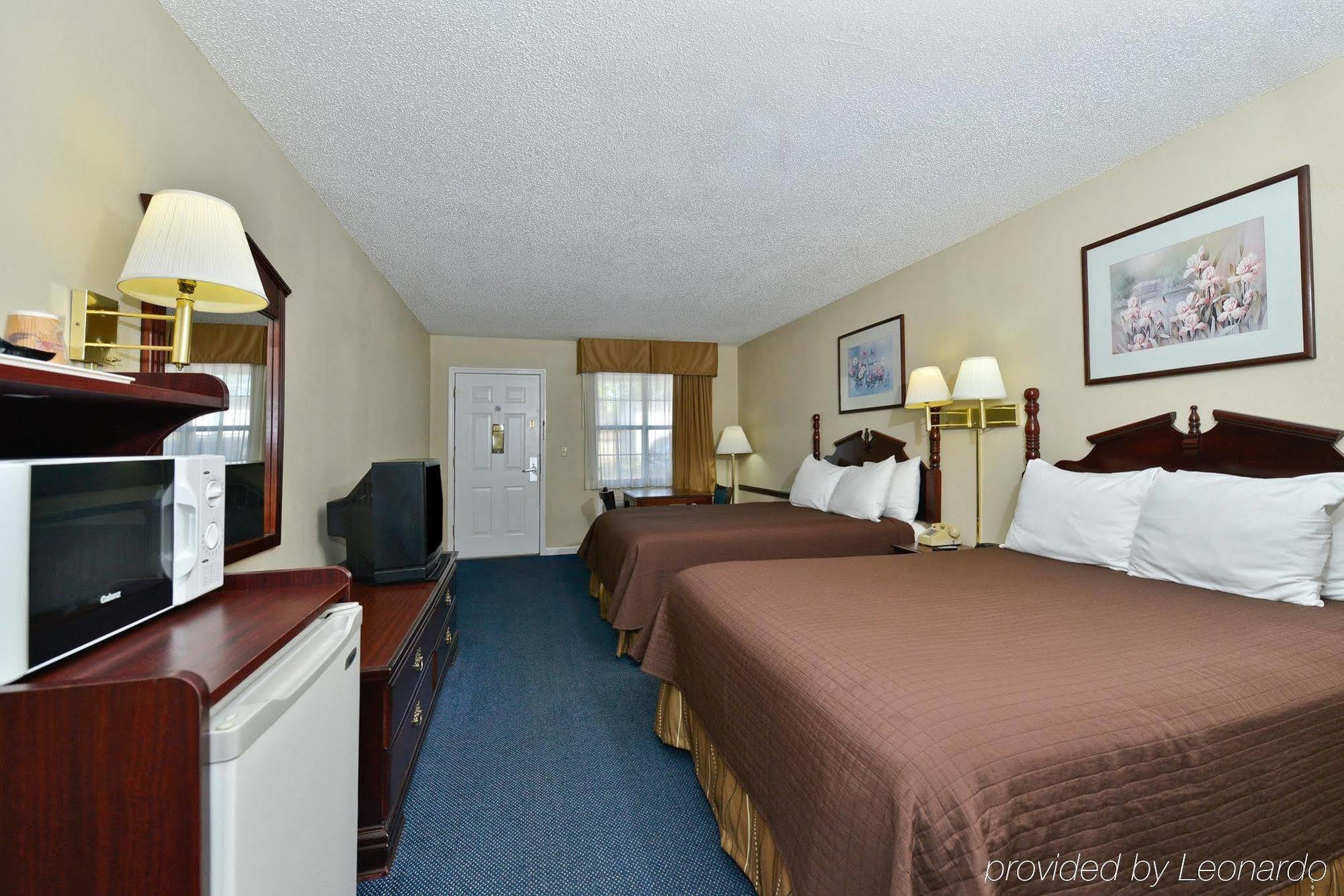 Americas Best Value Inn Hazlehurst Bagian luar foto